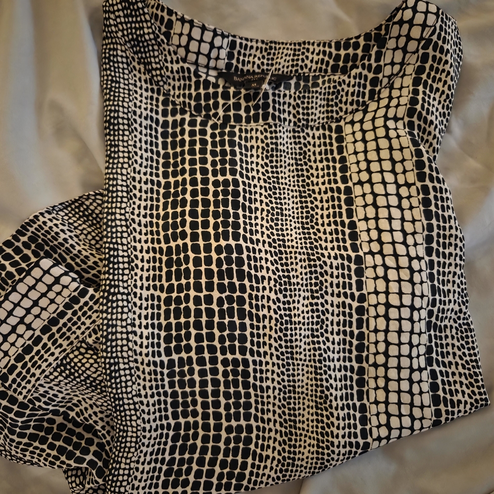 Banana Republic Monochrome Patterned Blouse